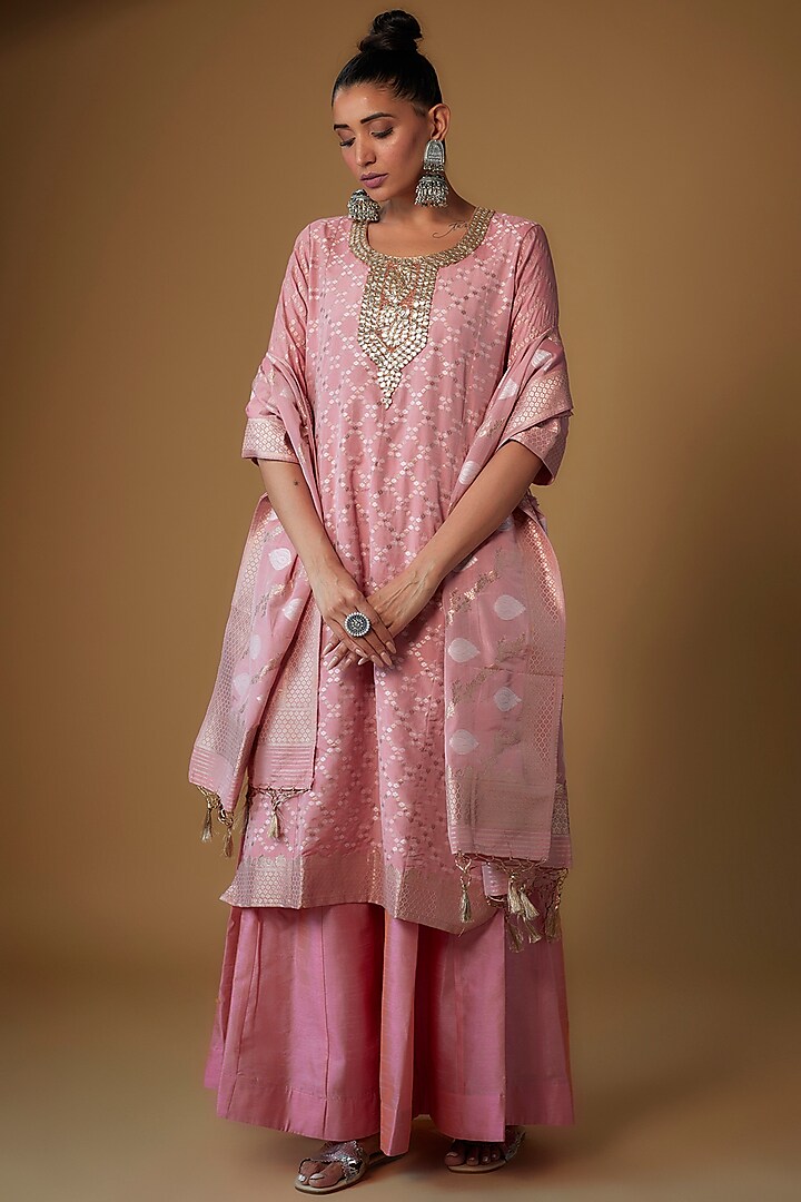 Pink Banarasi Silk Embroidered Kurta Set by Priyanka Jha