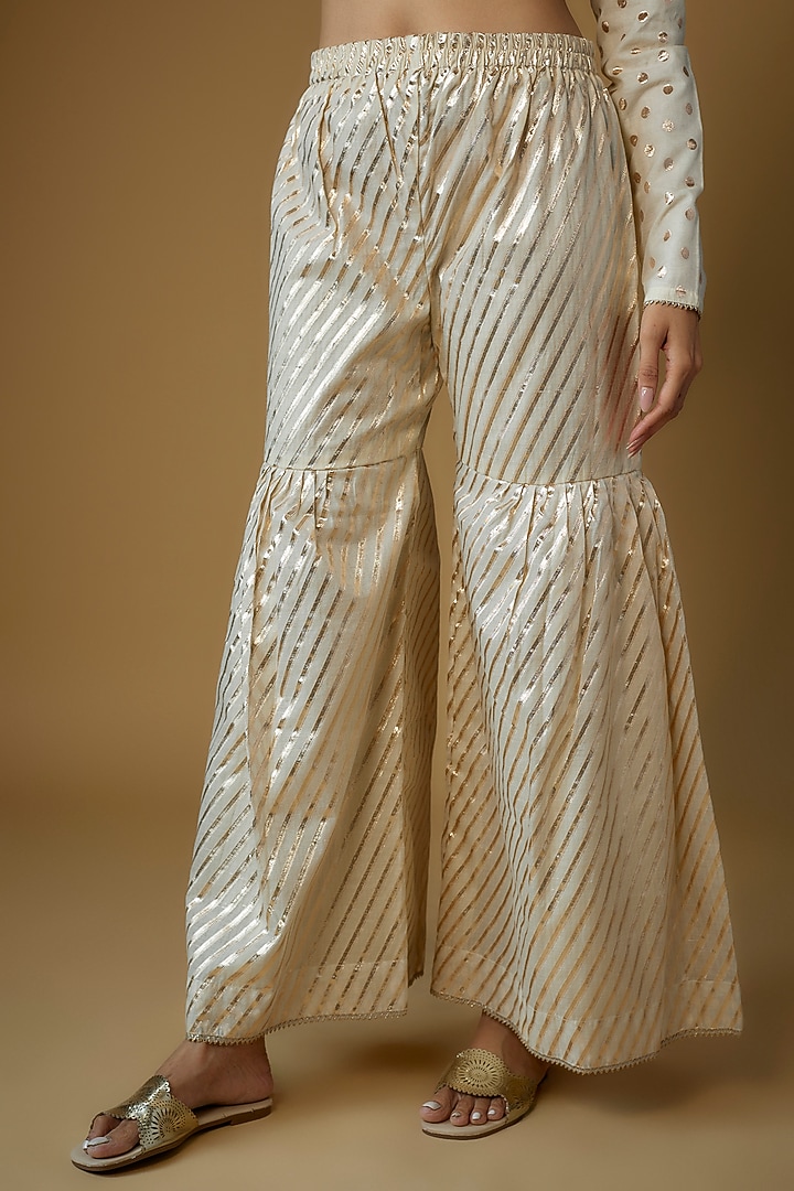 Ivory Banarasi Chanderi Gharara Set by Priyanka Jha at Pernia's Pop Up Shop