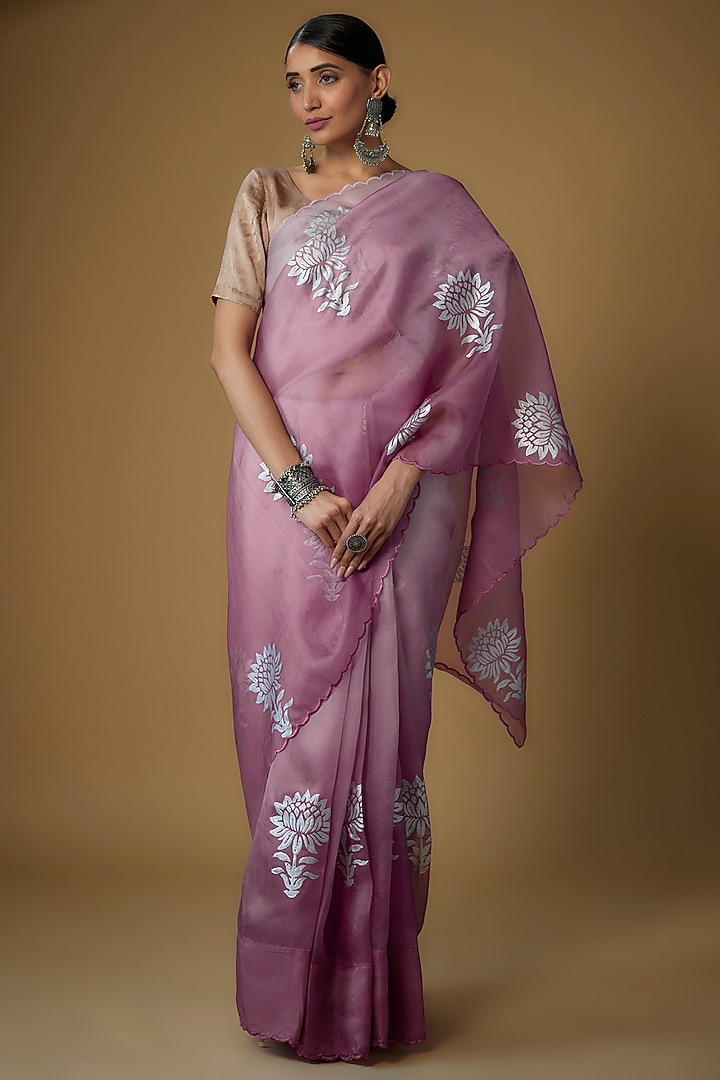 Onion Pink Silk Organza Printed Party Wear Saree Set by Priyanka Jha at Pernia's Pop Up Shop