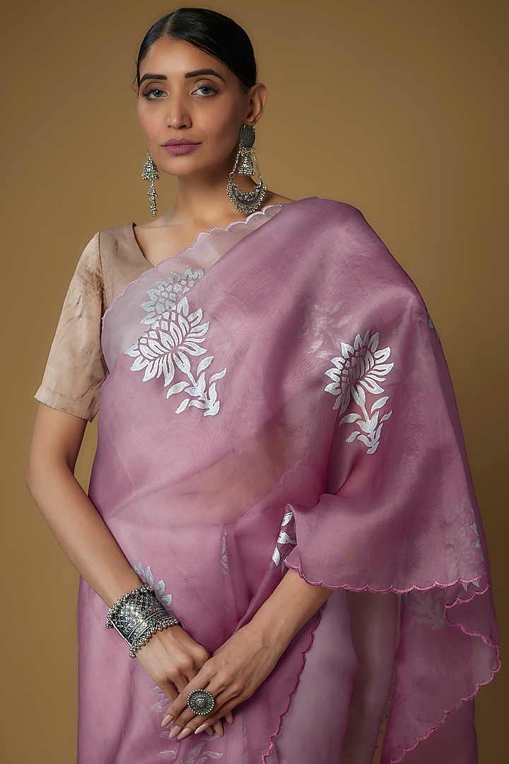 Onion Pink Silk Organza Printed Party Wear Saree Set by Priyanka Jha at Pernia's Pop Up Shop