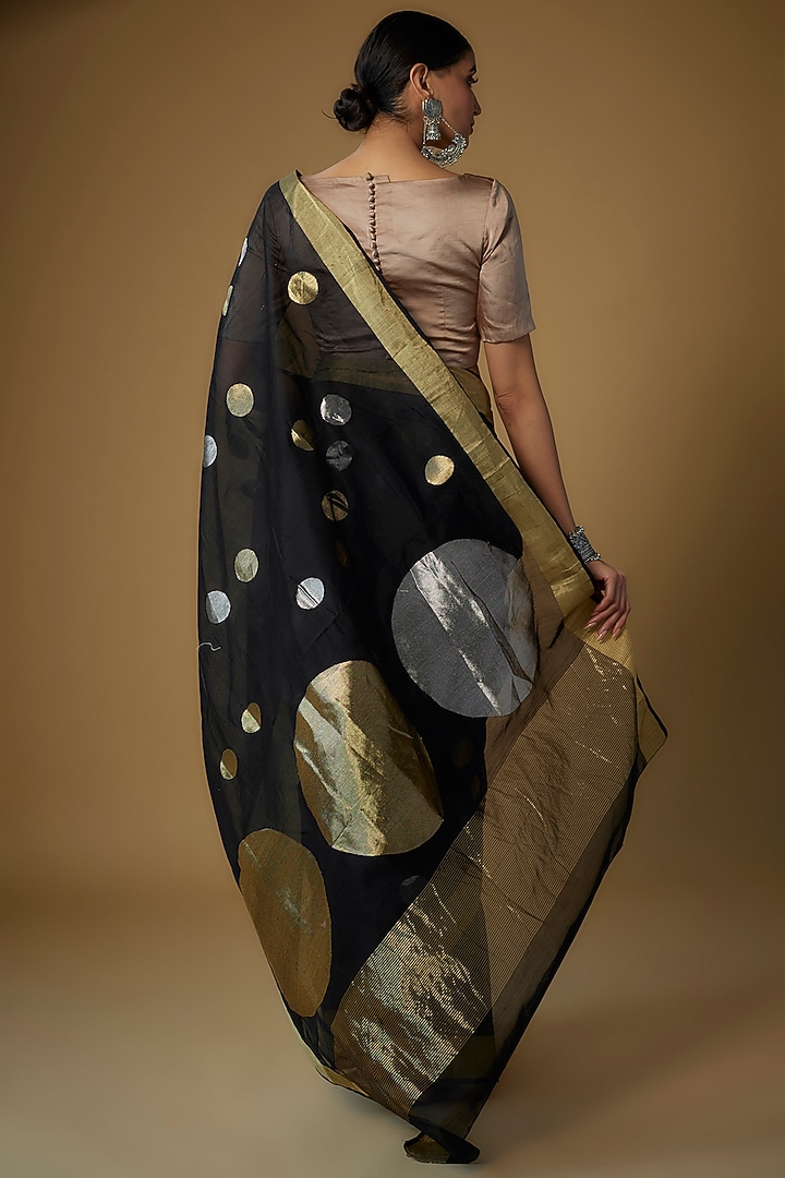 Black Pure Silk Chanderi Handwoven Wedding Saree Set by Priyanka Jha at Pernia's Pop Up Shop
