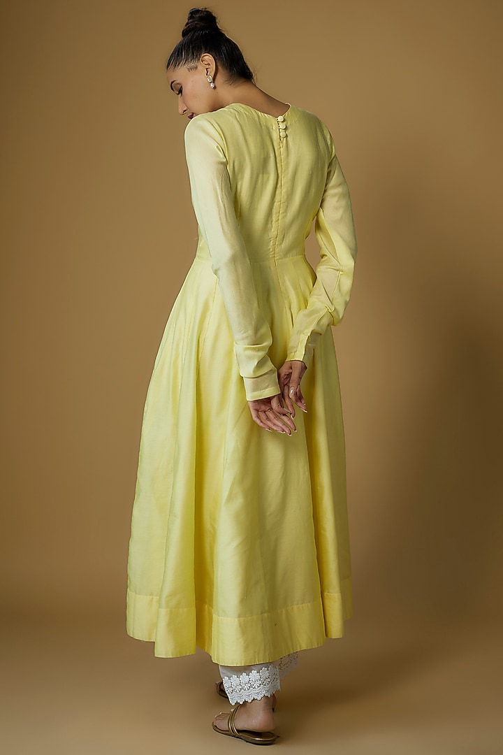 Lemon Yellow Chanderi Silk Embroidered Party Wear Anarkali Set by Priyanka Jha at Pernia's Pop Up Shop