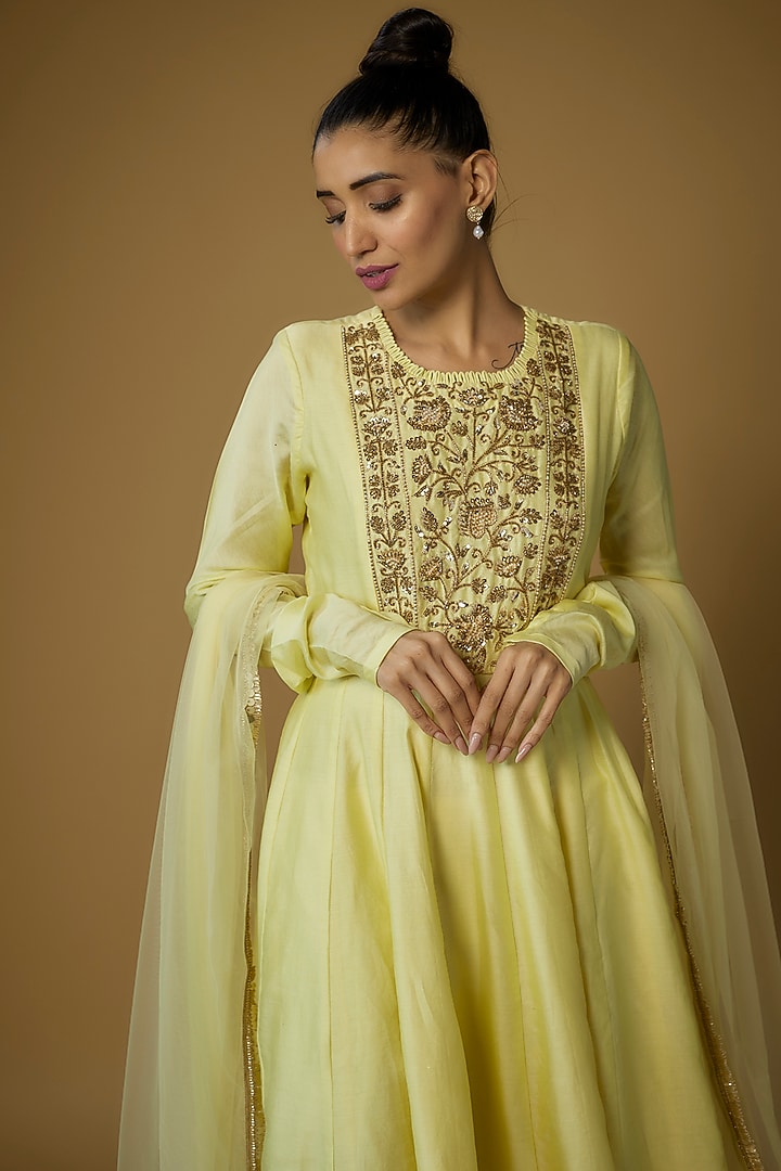 Lemon Yellow Chanderi Silk Embroidered Party Wear Anarkali Set by Priyanka Jha at Pernia's Pop Up Shop