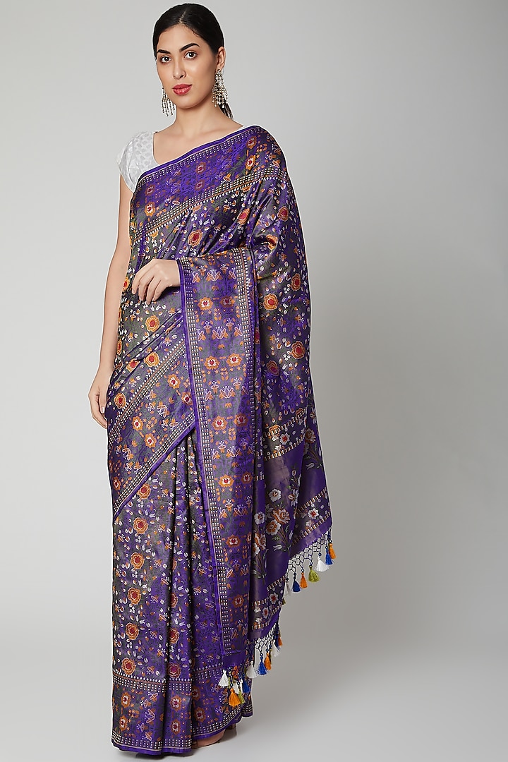 Lilac Handwoven Meenakari Saree Set by Priyanka Jha at Pernia's Pop Up Shop