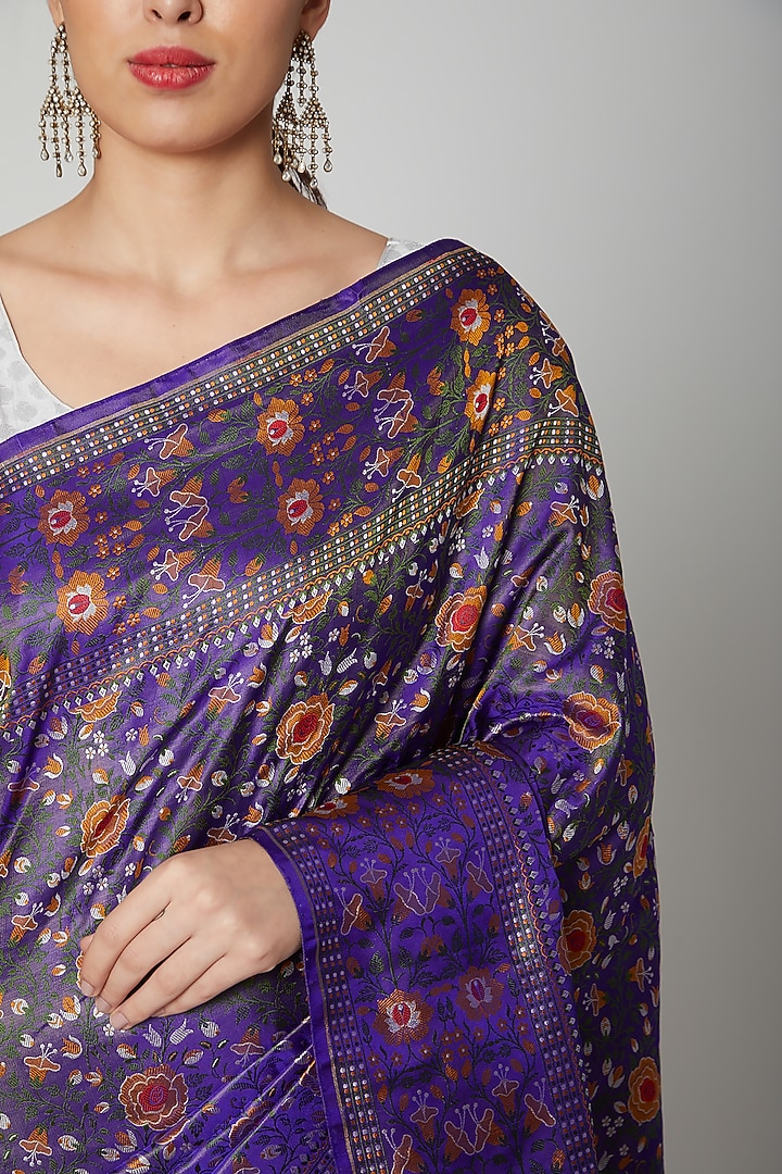 Lilac Handwoven Meenakari Wedding Saree Set by Priyanka Jha at Pernia's Pop Up Shop