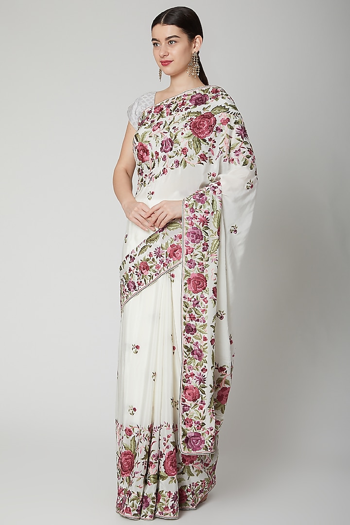 White Hand Embroidered Gara Reception Saree Set by Priyanka Jha at Pernia's Pop Up Shop