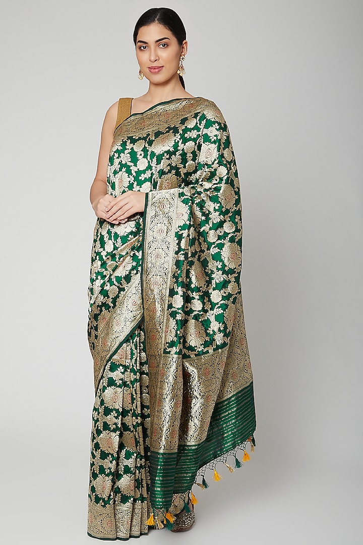 Emerald Green Handwoven Saree Set by Priyanka Jha