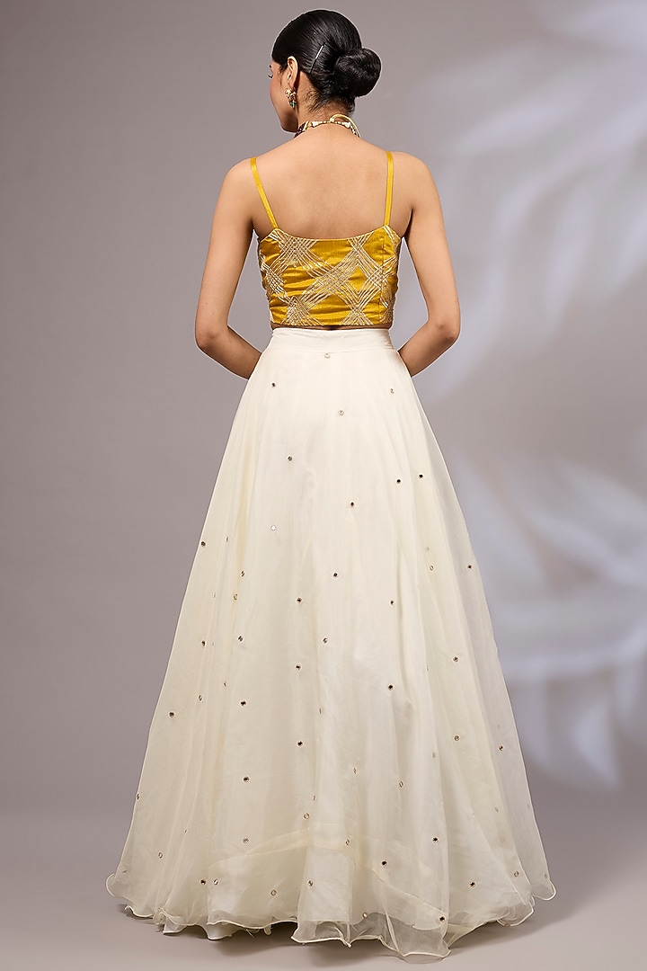 Off-White Organza Hand Embroidered Lehenga Set by Priyanka Jha at Pernia's Pop Up Shop