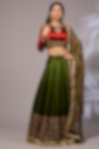 Green Modal Silk Hand Embroidered Wedding Lehenga Set by Priyanka Jha at Pernia's Pop Up Shop