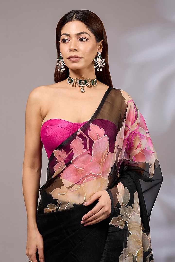 Black Organza Hand-Painted & Hand Embroidered Party Wear Saree Set by Priyanka Jha at Pernia's Pop Up Shop