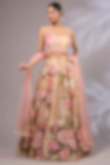 Peach Organza Hand Painted & Applique Work Wedding Lehenga Set by Priyanka Jha at Pernia's Pop Up Shop