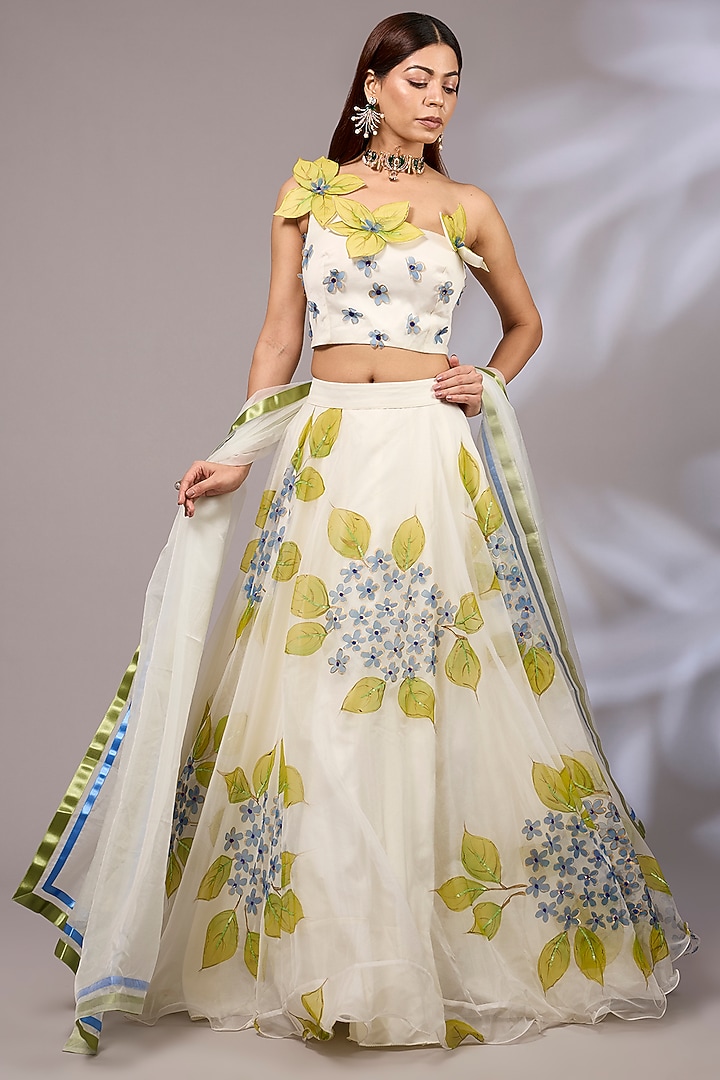 Off-White Organza Hand Painted & Hand Embroidered Wedding Lehenga Set by Priyanka Jha at Pernia's Pop Up Shop