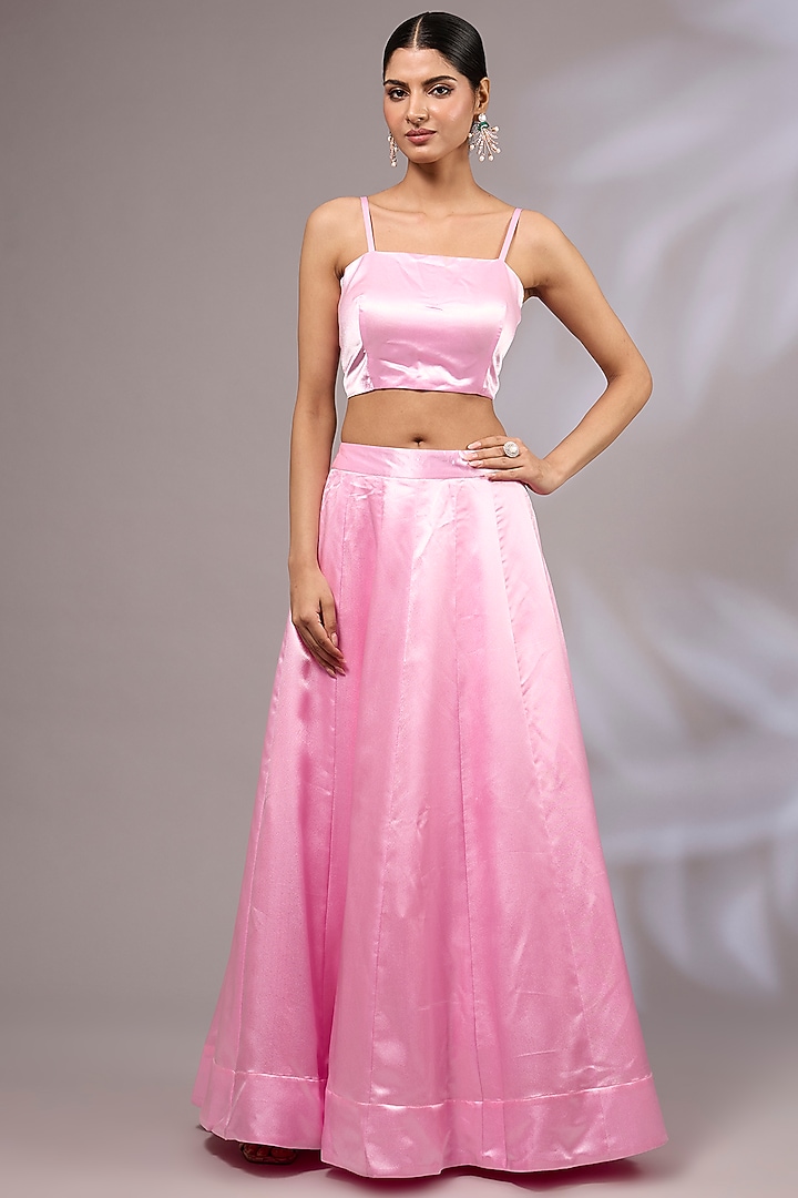 Baby Pink Pure Silk Organza Hand Painted & Hand Embroidered Jacket Wedding Lehenga Set by Priyanka Jha at Pernia's Pop Up Shop