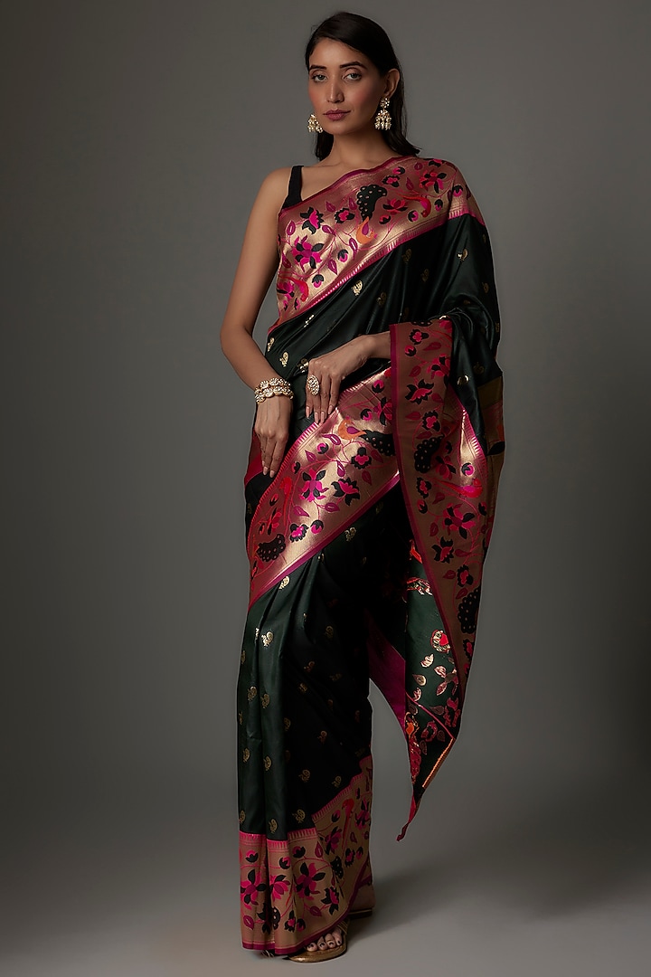 Dark Green Blended Silk Paithani Saree Set by Priyanka Jha at Pernia's Pop Up Shop