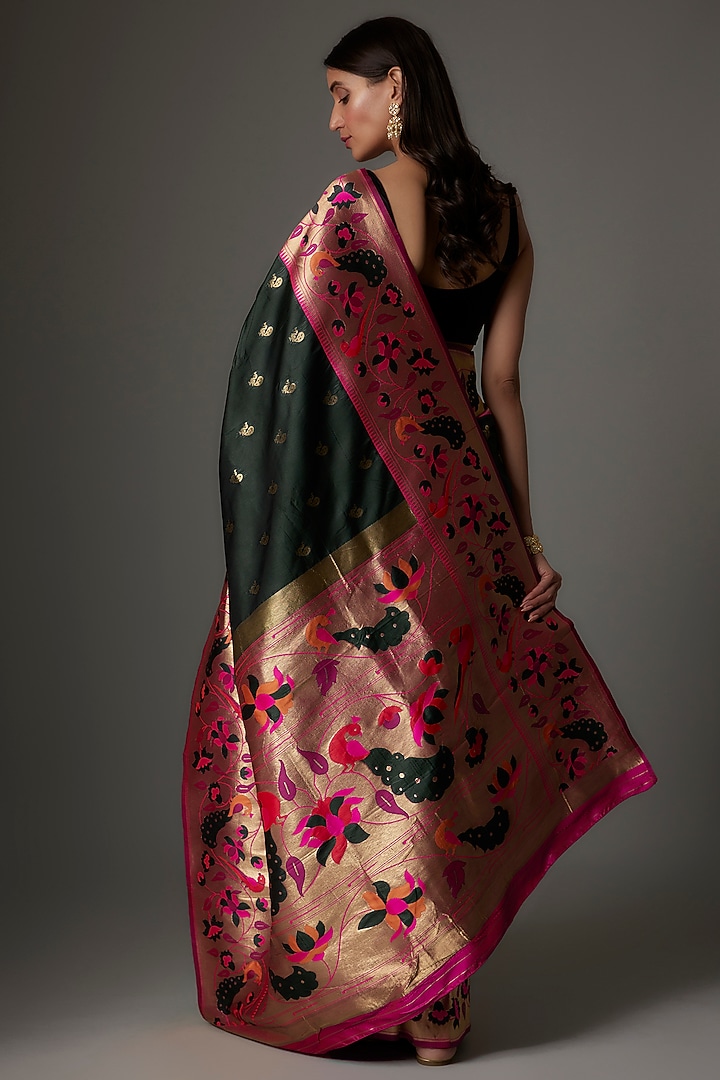 Dark Green Blended Silk Paithani Party Wear Saree Set by Priyanka Jha at Pernia's Pop Up Shop