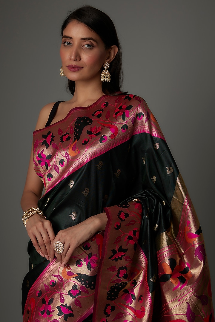 Dark Green Blended Silk Paithani Party Wear Saree Set by Priyanka Jha at Pernia's Pop Up Shop