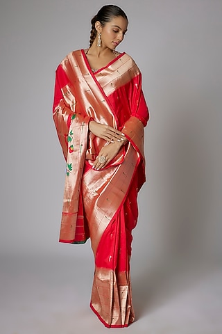 Red Blended Silk Paithani Saree Set by Priyanka Jha