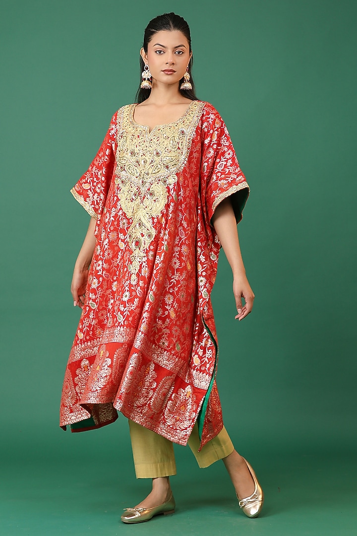 Red Banarasi & Dola Silk Embroidered Kaftan Set by Priyanka Jha at Pernia's Pop Up Shop
