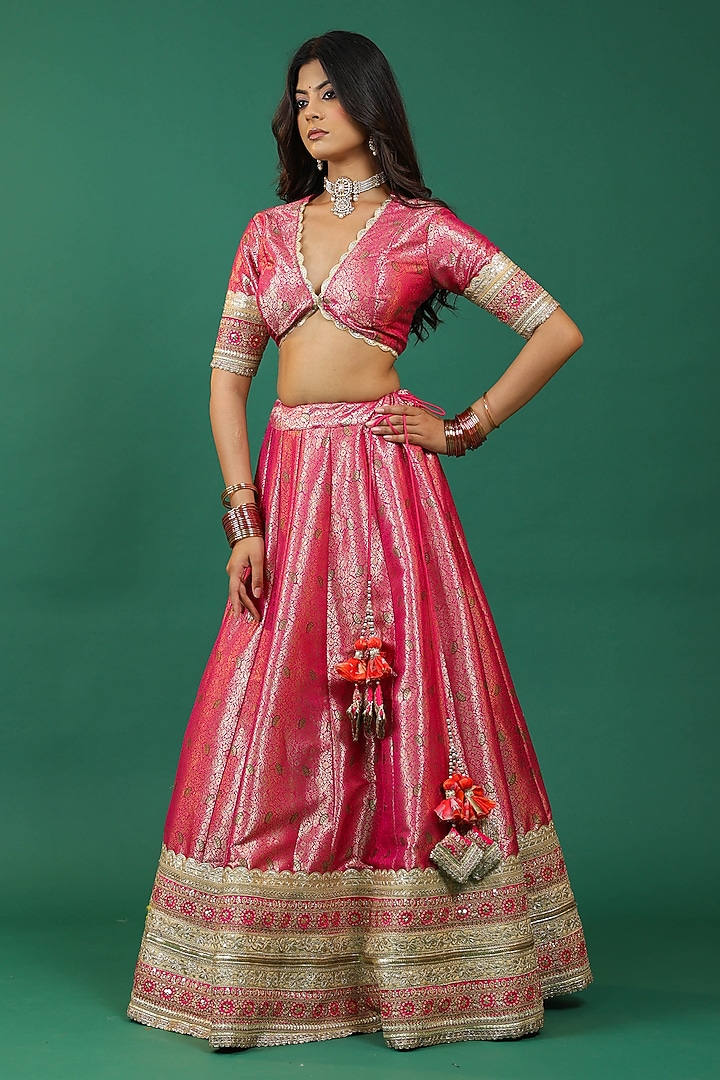 Pink Banarasi Embroidered Wedding Lehenga Set by Priyanka Jha at Pernia's Pop Up Shop