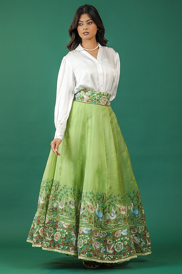Green Pure Silk Handpainted Wedding Lehenga Set by Priyanka Jha at Pernia's Pop Up Shop