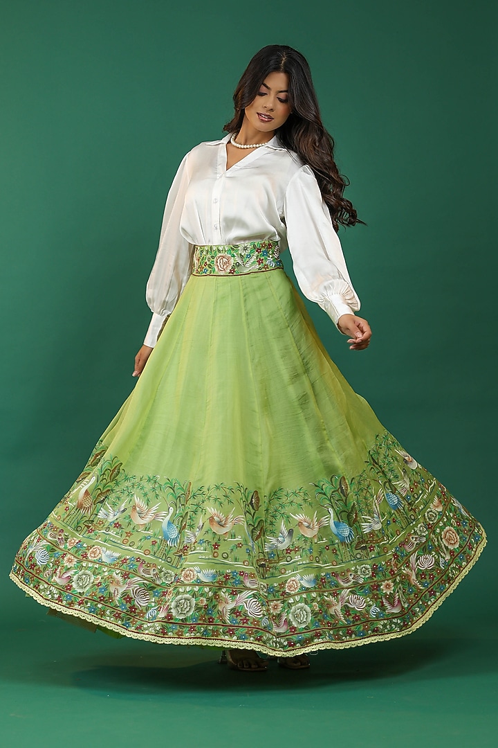 Green Pure Silk Handpainted Wedding Lehenga Set by Priyanka Jha at Pernia's Pop Up Shop