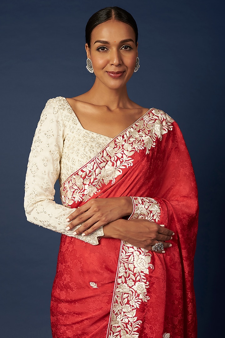 Orange Hand Embroidered Reception Saree Set by Priyanka Jha at Pernia's Pop Up Shop