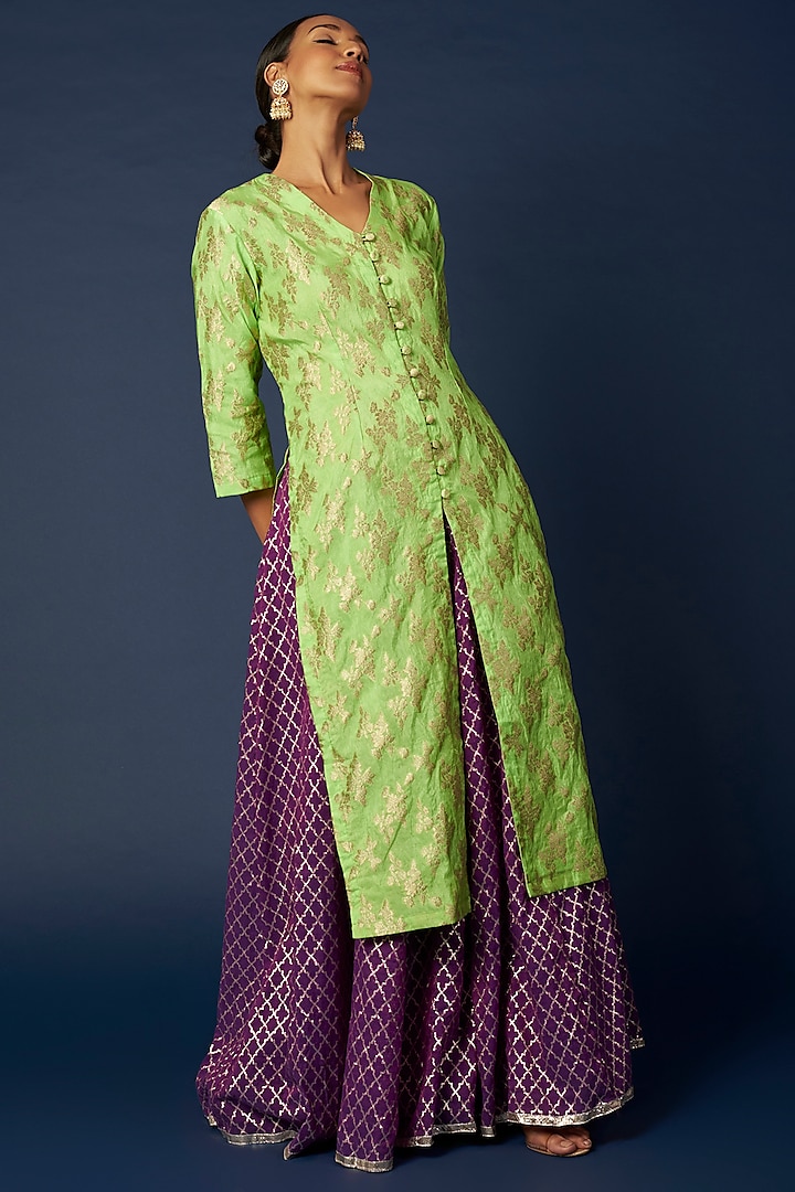 Green Banarasi Silk Printed Kurta Set by Priyanka Jha at Pernia's Pop Up Shop