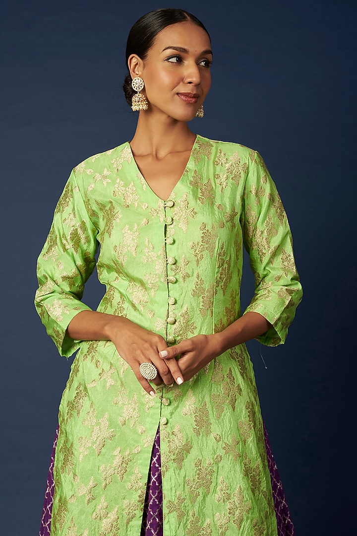 Green Banarasi Silk Printed Kurta Set by Priyanka Jha at Pernia's Pop Up Shop