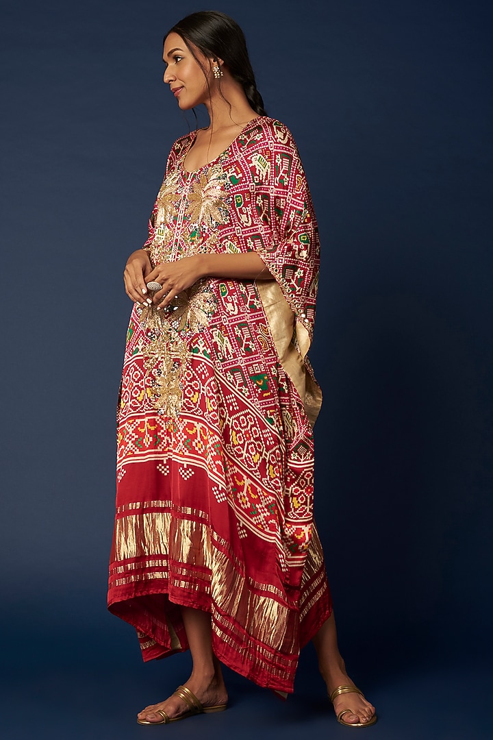 Red Hand Embroidered Kaftan by Priyanka Jha at Pernia's Pop Up Shop