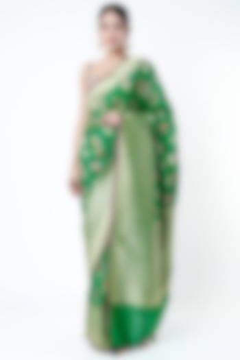 Emerald Green Banarasi Silk Saree Set by Priyanka Jha