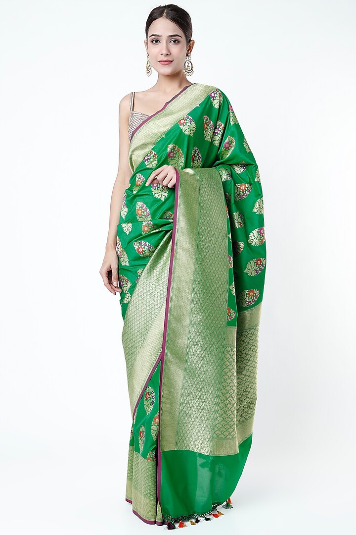 Emerald Green Banarasi Silk Saree Set by Priyanka Jha