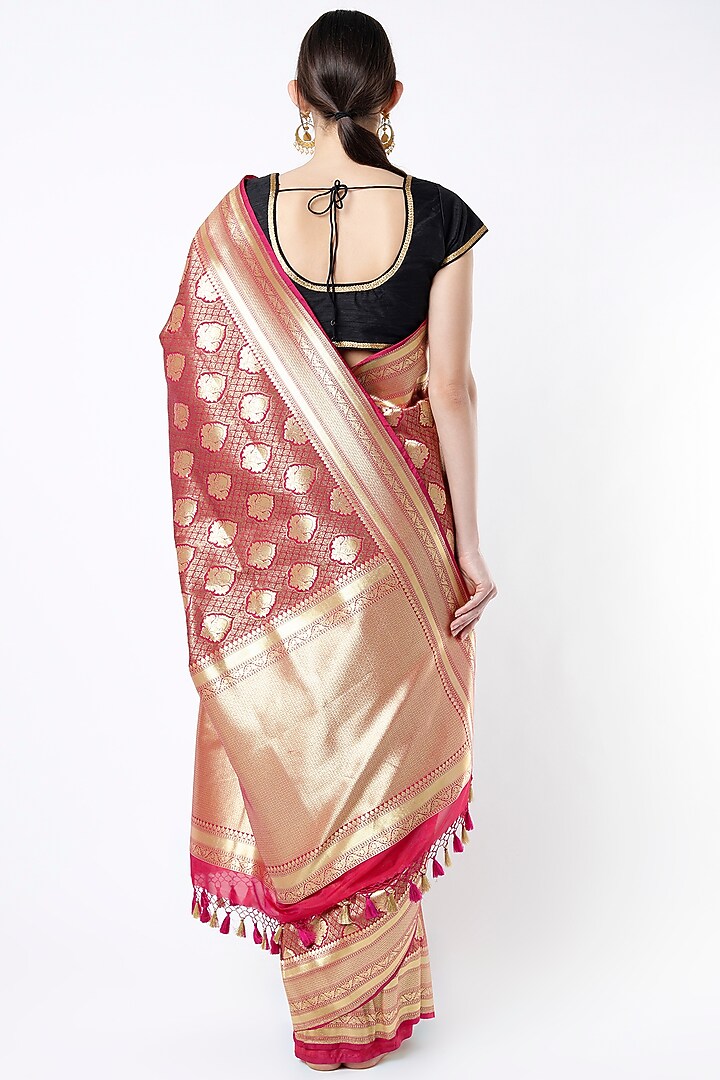 Dull Red Soft Silk Banarasi Zari Party Wear Saree Set by Priyanka Jha at Pernia's Pop Up Shop