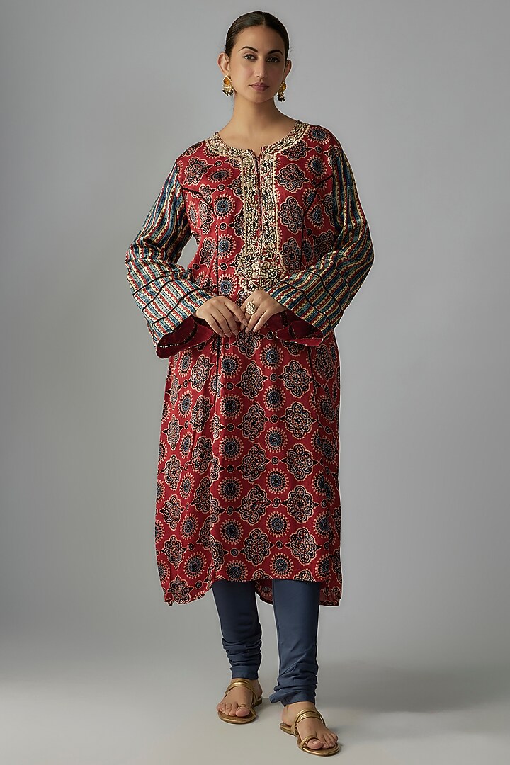 Red Silk Embroidered Ajrakh Kurta by Priyanka Jha at Pernia's Pop Up Shop