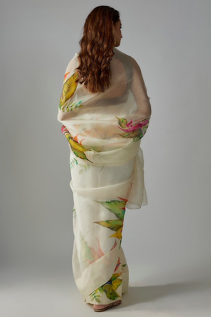 Off-White Pure Silk Organza Hand Embroidered & Hand Painted Wedding Saree Set by Priyanka Jha at Pernia's Pop Up Shop
