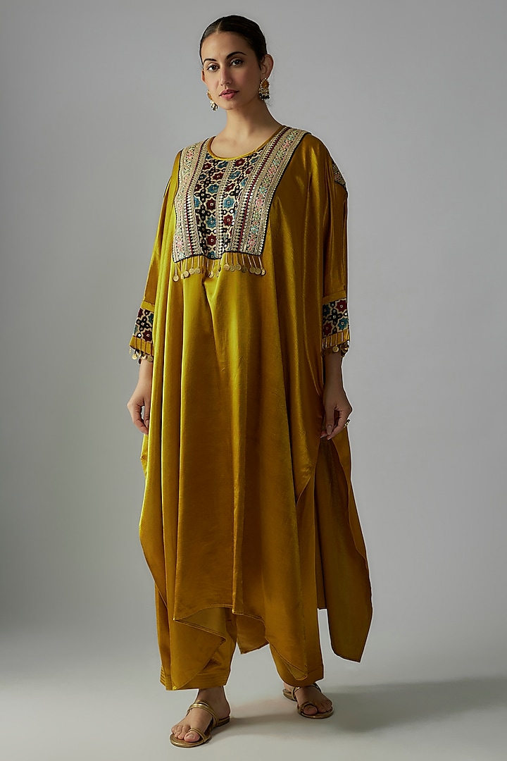 Mustard Modal Silk Hand Embroidered Kaftan Kurta Set by Priyanka Jha at Pernia's Pop Up Shop