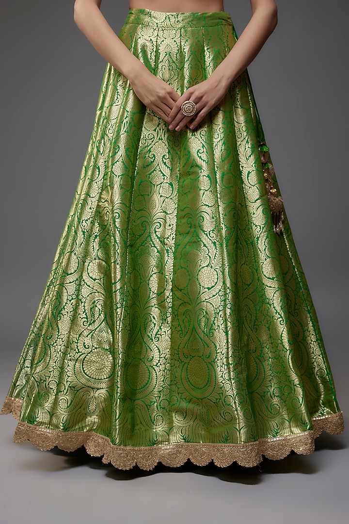 Green Brocade Banarasi Wedding Lehenga Set by Priyanka Jha at Pernia's Pop Up Shop