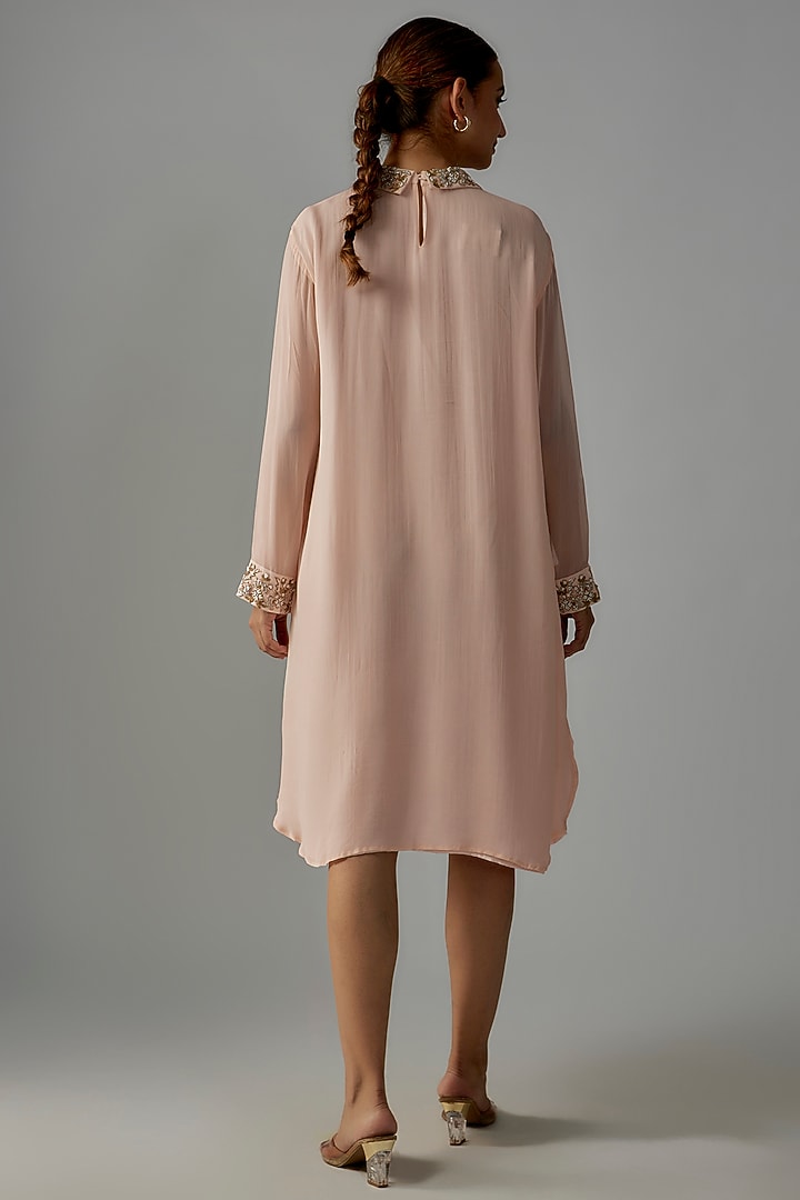 Off-White Pure Georgette Hand Embroidered Tunic by Priyanka Jha at Pernia's Pop Up Shop