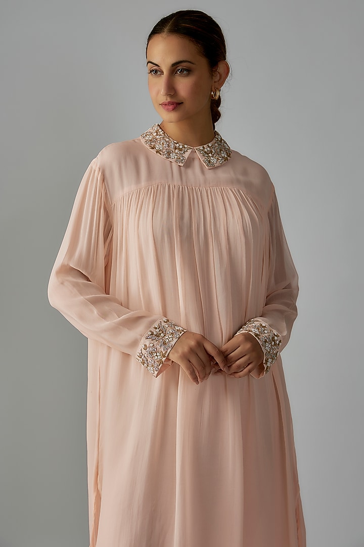 Off-White Pure Georgette Hand Embroidered Tunic by Priyanka Jha at Pernia's Pop Up Shop