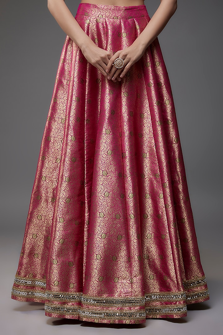 Rani Pink Brocade Banarasi Wedding Lehenga Set by Priyanka Jha at Pernia's Pop Up Shop
