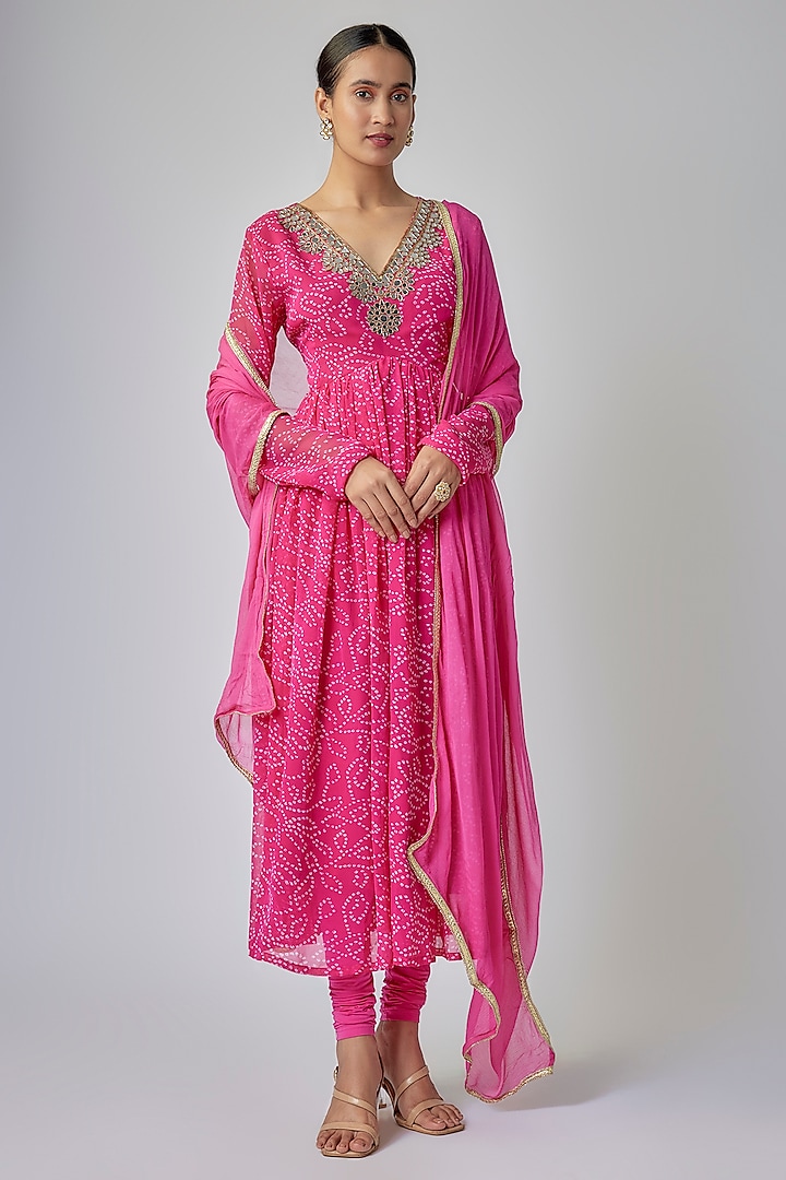 Fuchsia Georgette Bandhani Printed Anarkali Set by Priyanka Jha at Pernia's Pop Up Shop