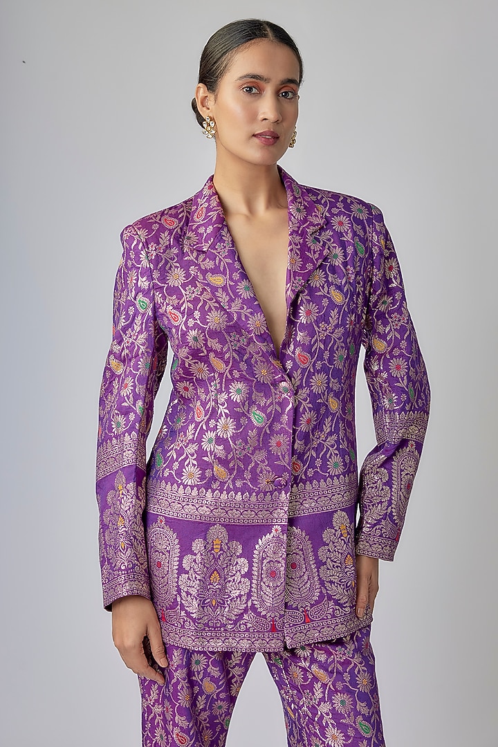 Dark Purple Banarasi Brocade Co-Ord Set by Priyanka Jha at Pernia's Pop Up Shop