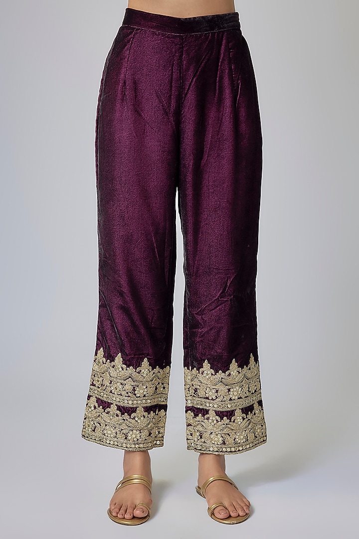 Dark Purple Velvet Dori Hand Embroidered Kurta Set by Priyanka Jha at Pernia's Pop Up Shop