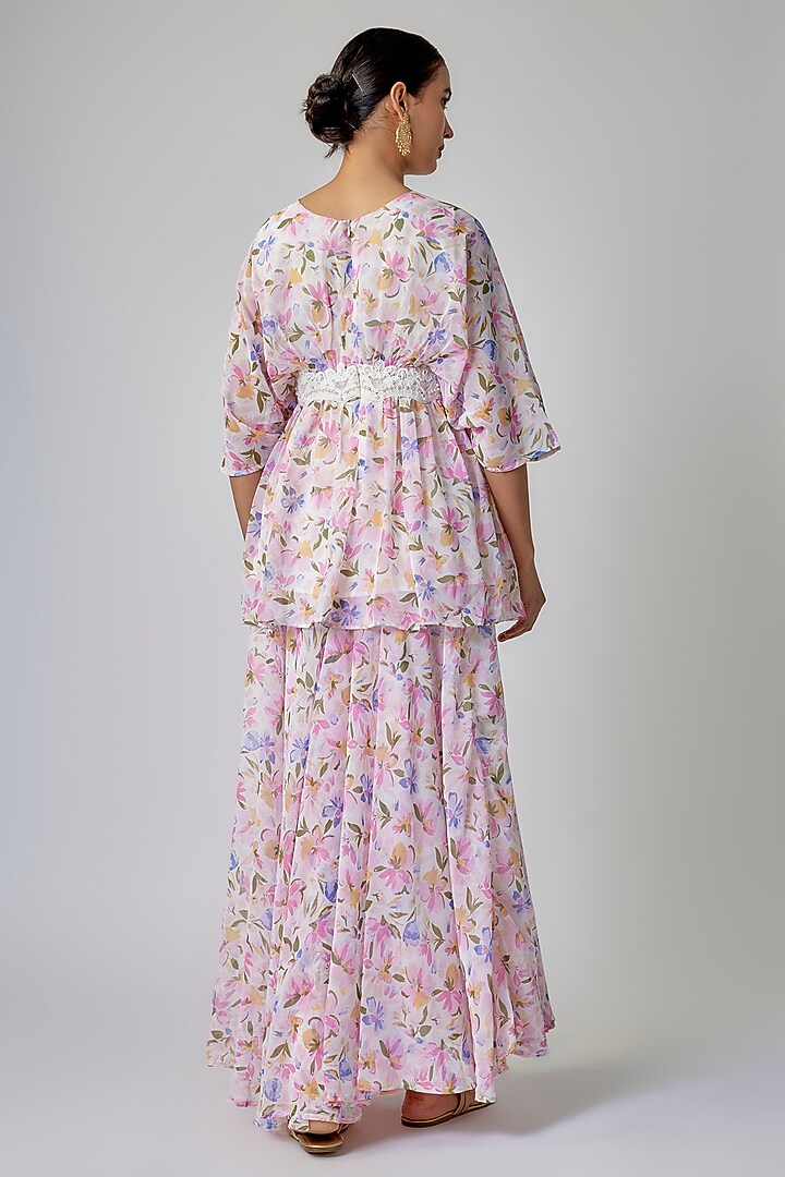 Off-White Georgette Floral Digital Printed Co-Ord Set by Priyanka Jha at Pernia's Pop Up Shop