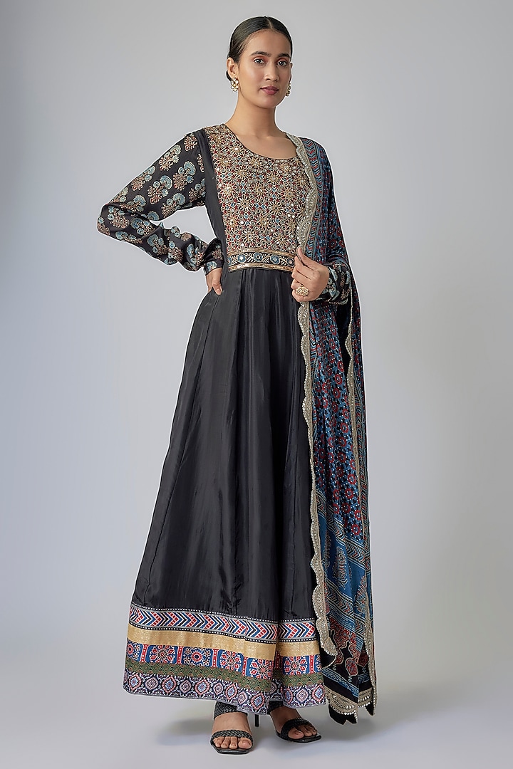 Black Modal Silk Ajrakh Printed Anarkali Set by Priyanka Jha at Pernia's Pop Up Shop