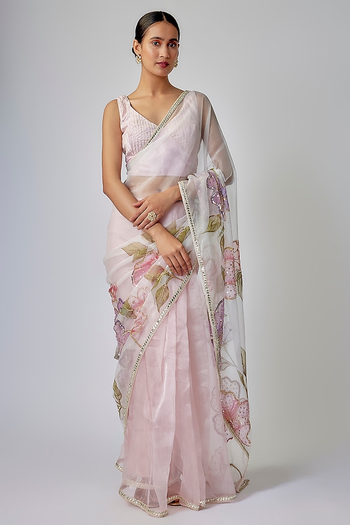 Blush Pink Organza Floral Hand Painted Saree Set by Priyanka Jha at Pernia's Pop Up Shop