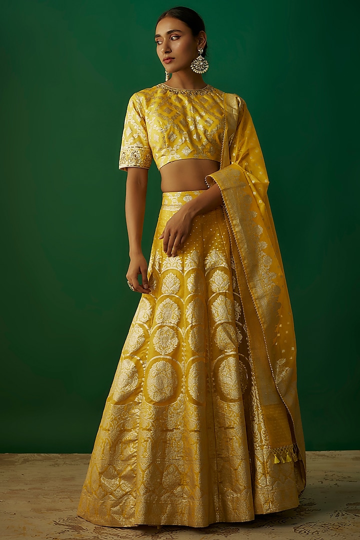 Turmeric Yellow Banarasi Organza Hand Embroidered Wedding Lehenga Set by Priyanka Jha at Pernia's Pop Up Shop