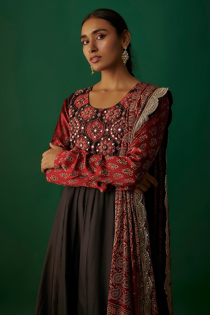 Red & Grey Silk Hand Embroidered Ajrakh Party Wear Anarkali Set by Priyanka Jha at Pernia's Pop Up Shop