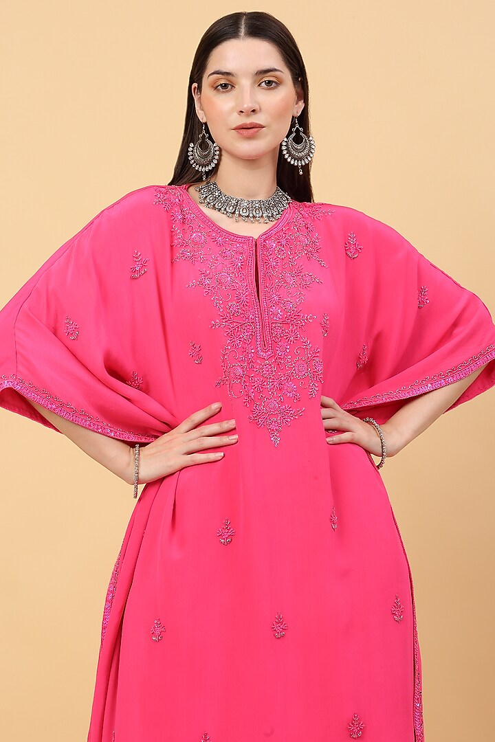 Fuchsia Pink Sheesha Silk Sequins Embroidered Kaftan Set by Priyanka Jain at Pernia's Pop Up Shop