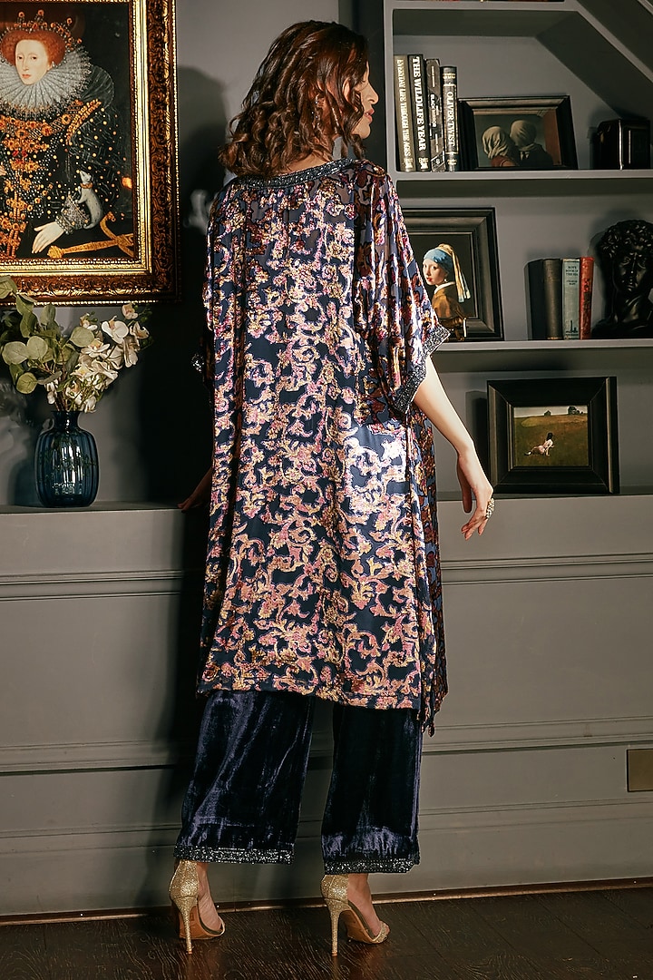 Midnight Blue Velvet Printed & Sequins Embroidered Kurta Set by Priyanka Jain at Pernia's Pop Up Shop