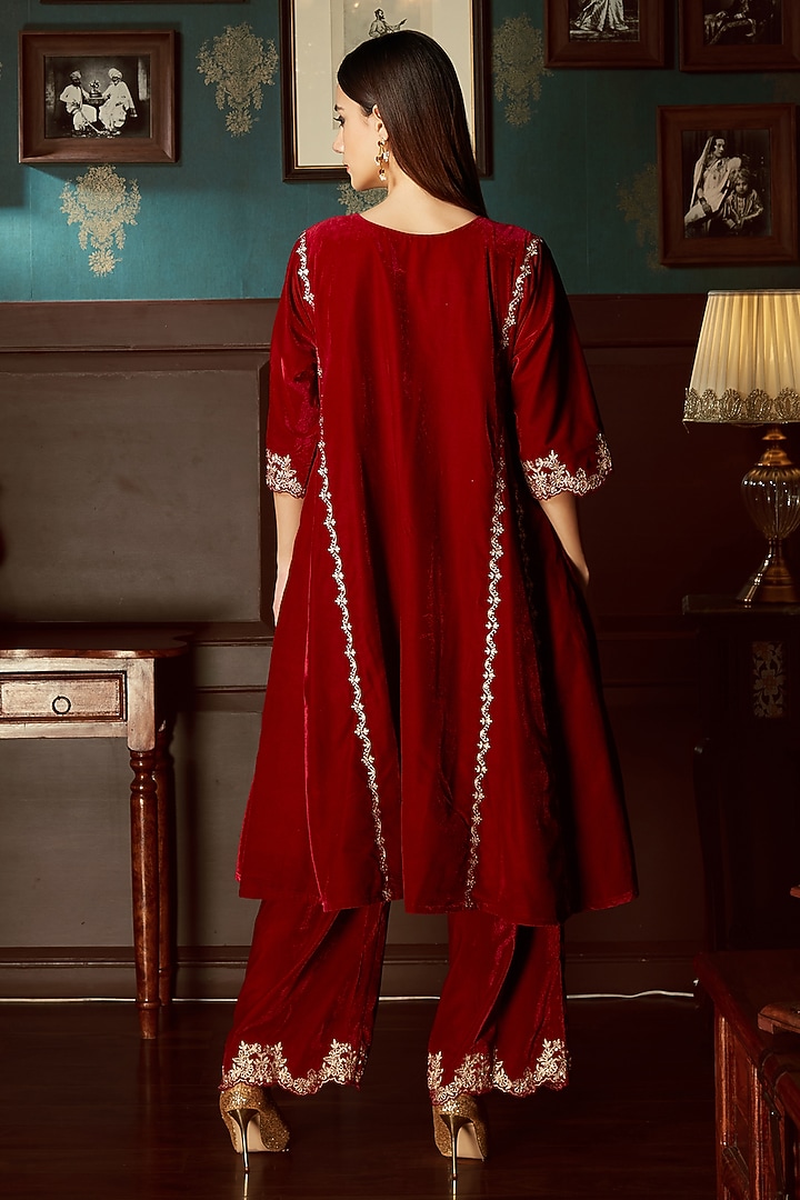 Red Velvet Aari Work Kurta Set by Priyanka Jain at Pernia's Pop Up Shop